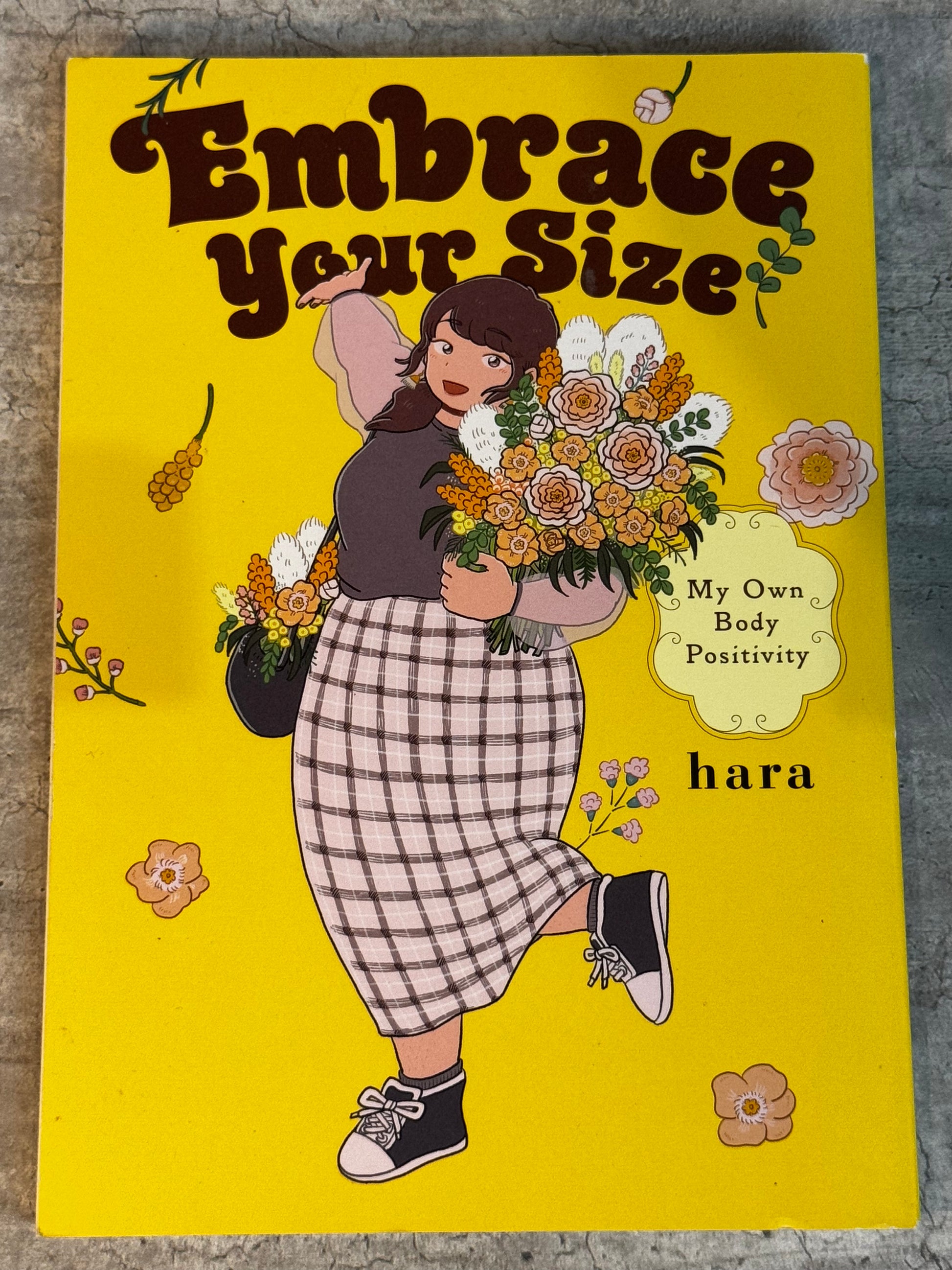 2022 - Yen Press - Embrace Your Size My Own Body Positivity - NM+ - Eng 1