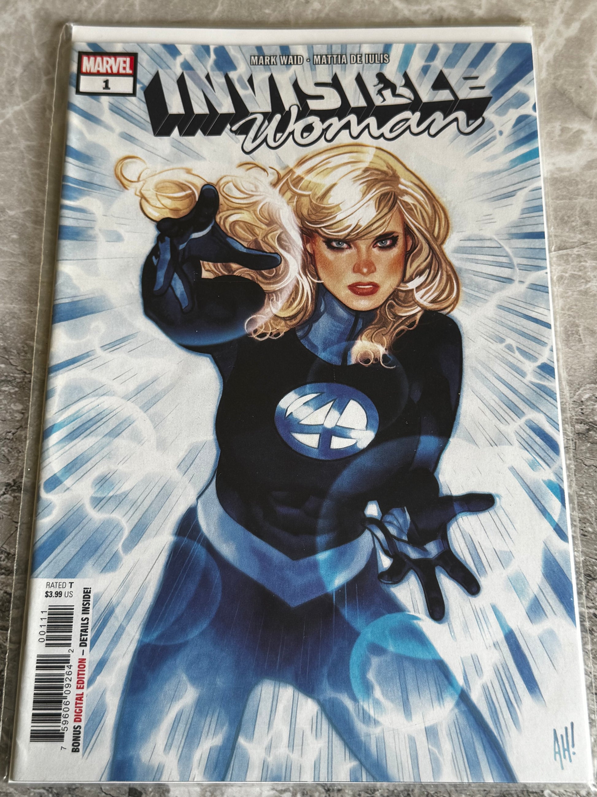 2019 - Marvel Comics - Invisible Woman #1 Var. A - M - ENG 1