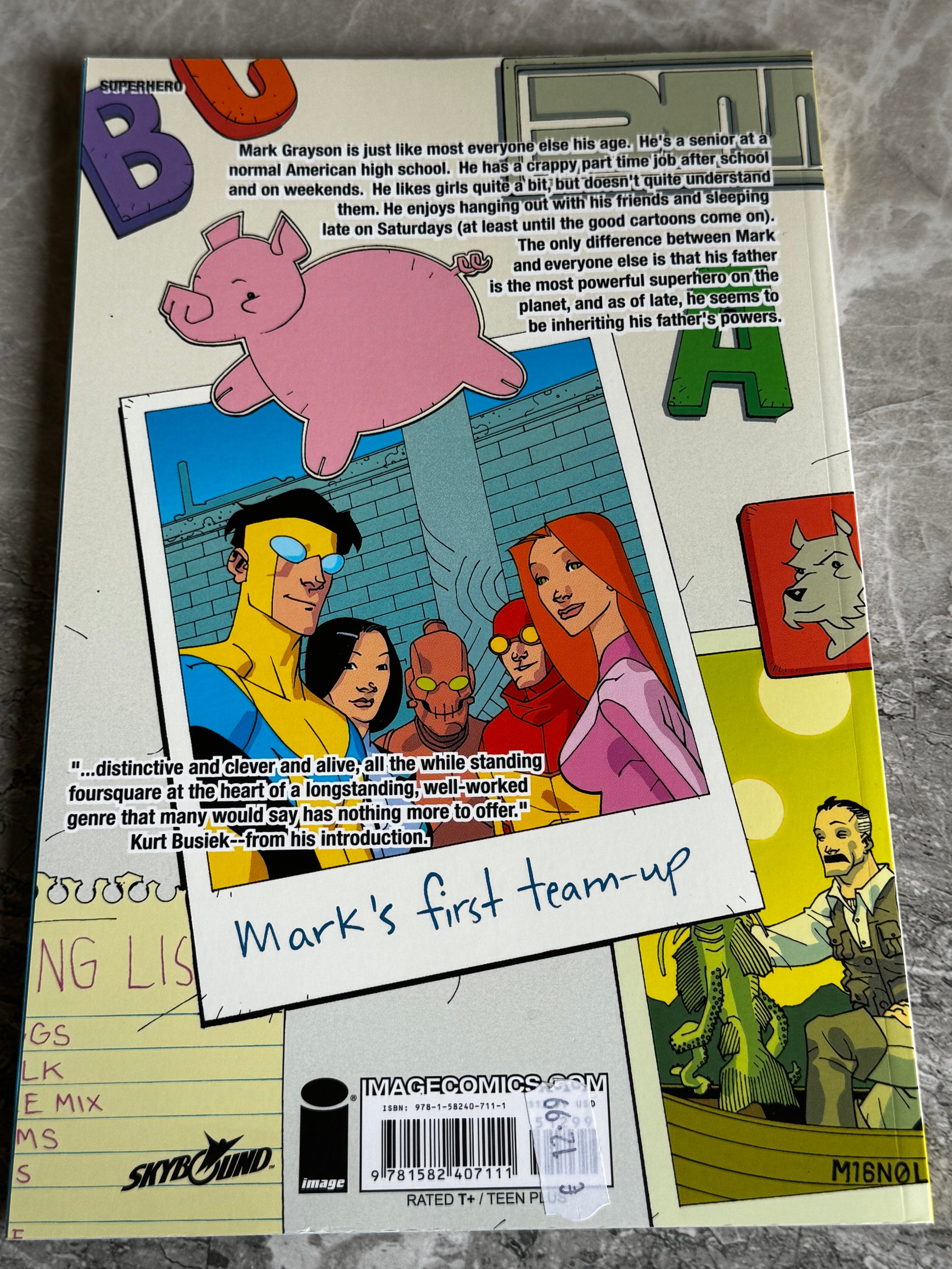 2021 - Image Comics - Invincible TP #1 - Family Matters -  Var. B - M - ENG 2