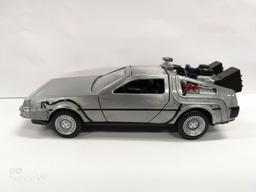 Back to the Future Diecast Model 1/32 DeLorean Time Machine - M 1