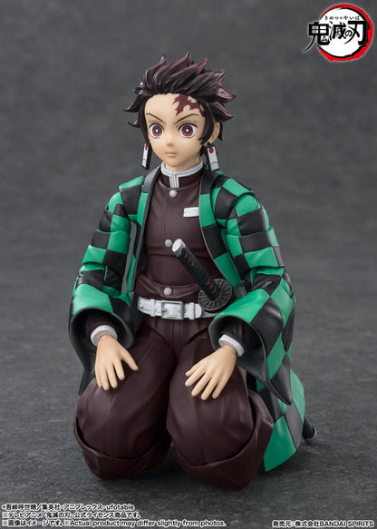 Demon Slayer: Kimetsu no Yaiba S.H. Figuarts Action Figure Tanjiro Kamado 14 cm - M 4