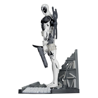 Marvel Collection PVC Statue 1/10 Deadpool (The New Mutants #98) (Line Art) (Gold Label) 17 cm - M 3