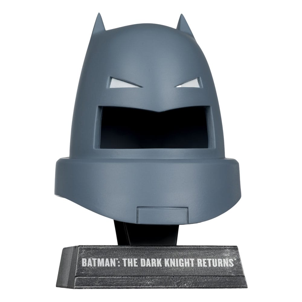 Batman Mini Replica 1/3 Armoured Cowl (Dark Knight Returns) 18 cm - M 4