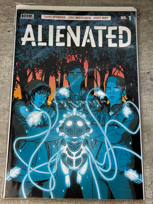 2020 - Alienated #1 Var. C - NM+ - ENG 1