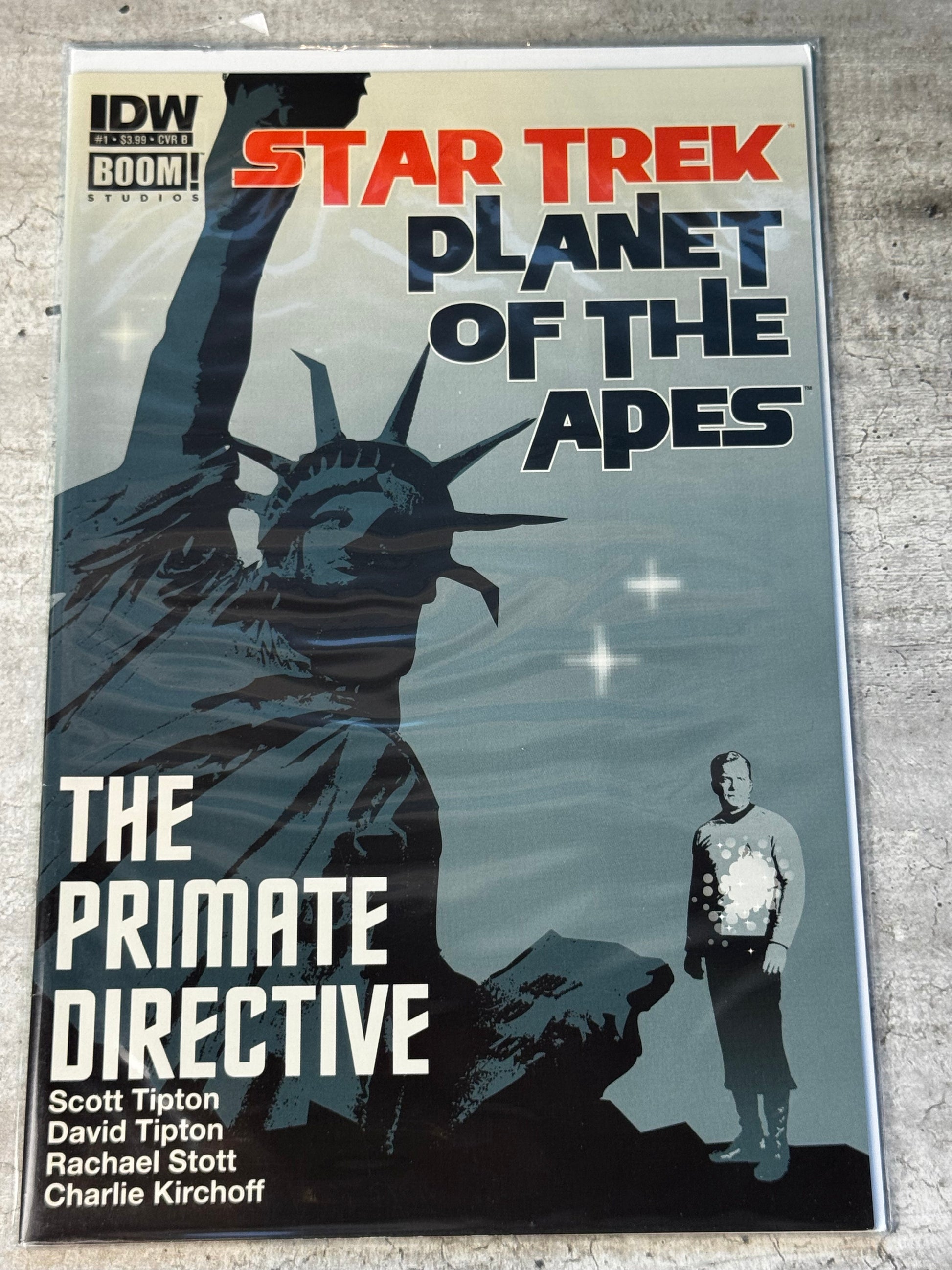 2014 - Star Trek / Planet of the Apes #1 Var. B - Part 1 - NM+ - ENG 1