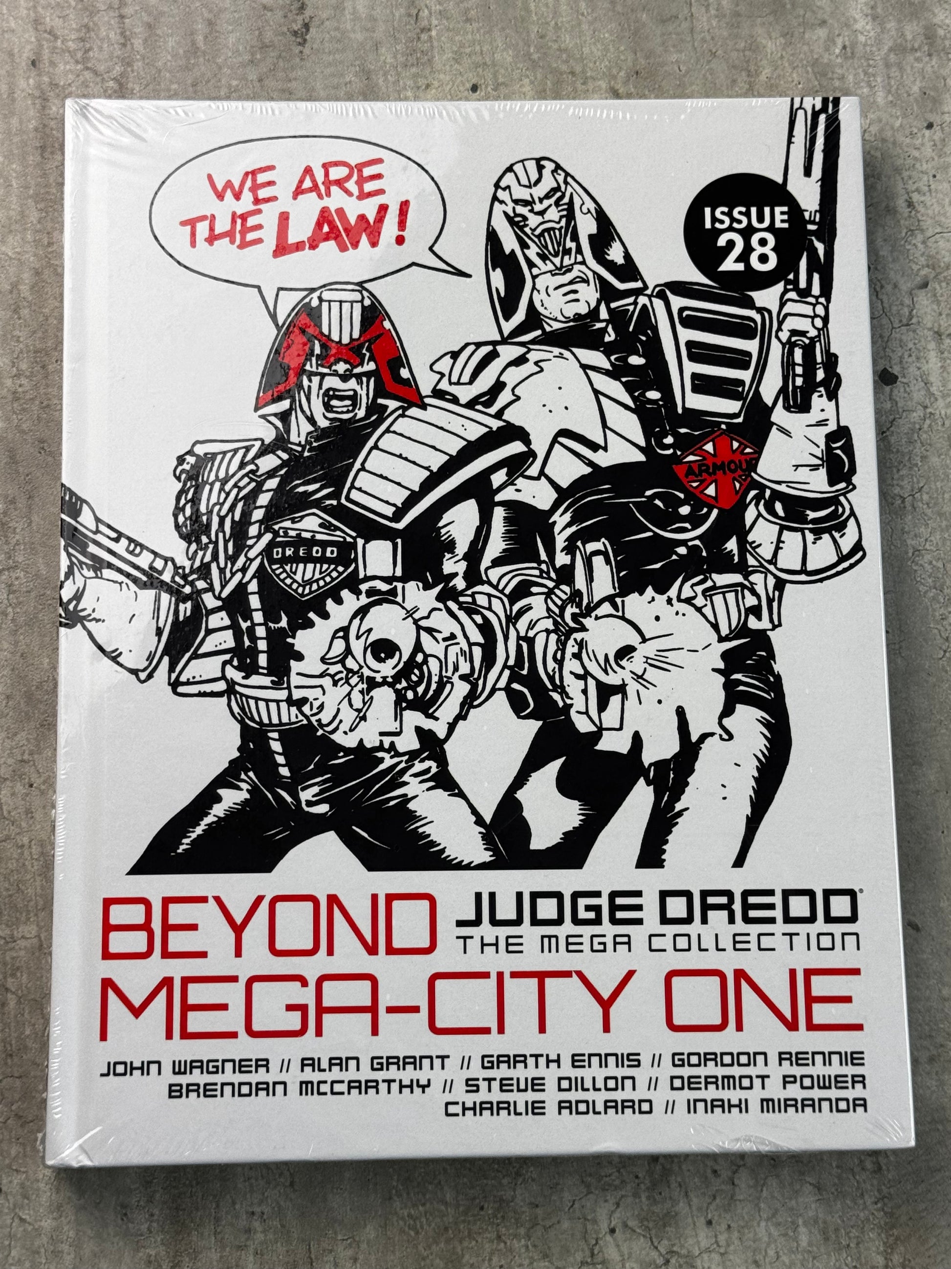 2016 - Judge Dredd: The Mega Collection #28 - Beyond Mega-City One - M - ENG 1