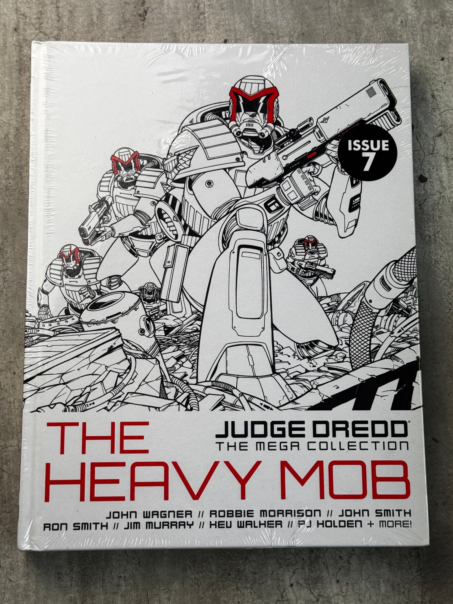 2015 - Judge Dredd: The Mega Collection #7 - The Heavy Mob - M - ENG 1
