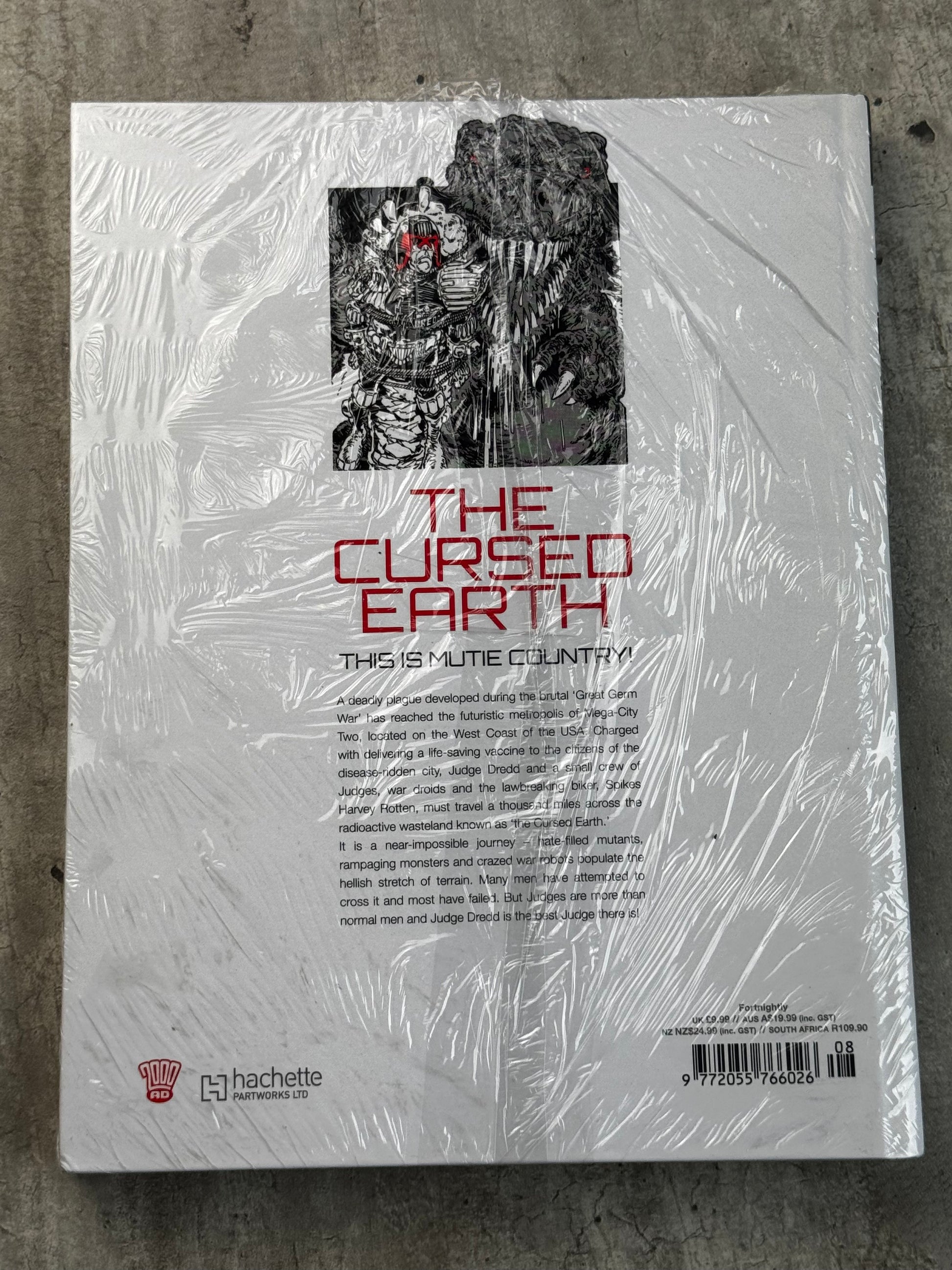 2015 - Judge Dredd: The Mega Collection #8 - The Cursed Earth - M - ENG 2