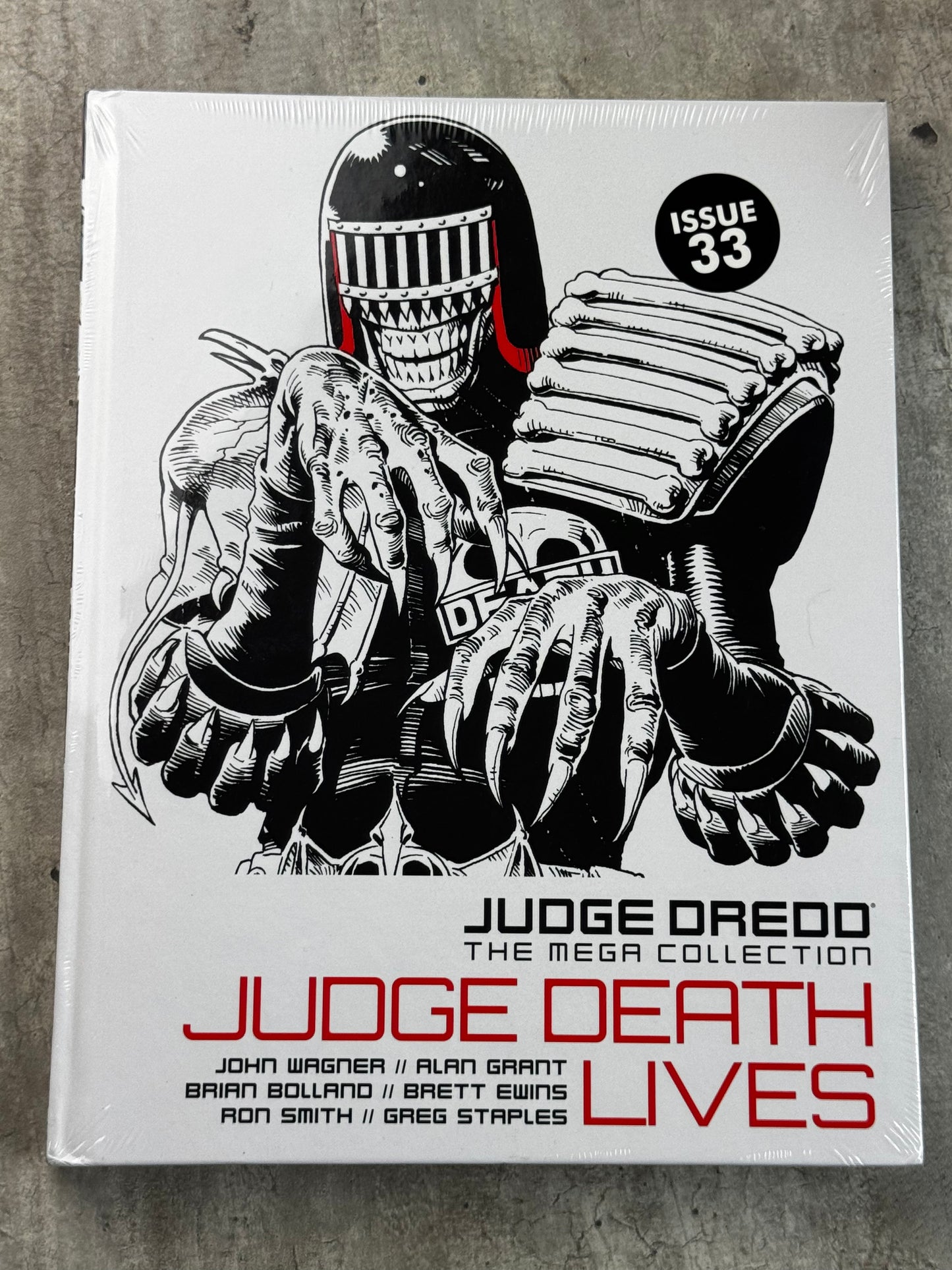 2016 - Judge Dredd: The Mega Collection #33 - Judge Death Lives - M - ENG 1